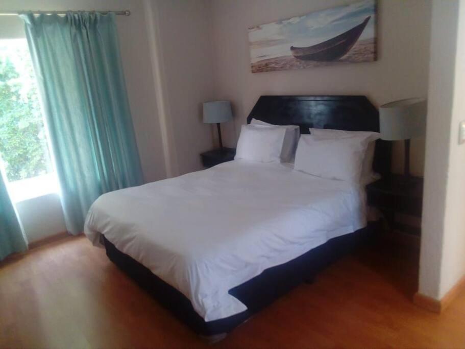 Daisy St -One Bedroom Apartment Johannesburg Exterior foto